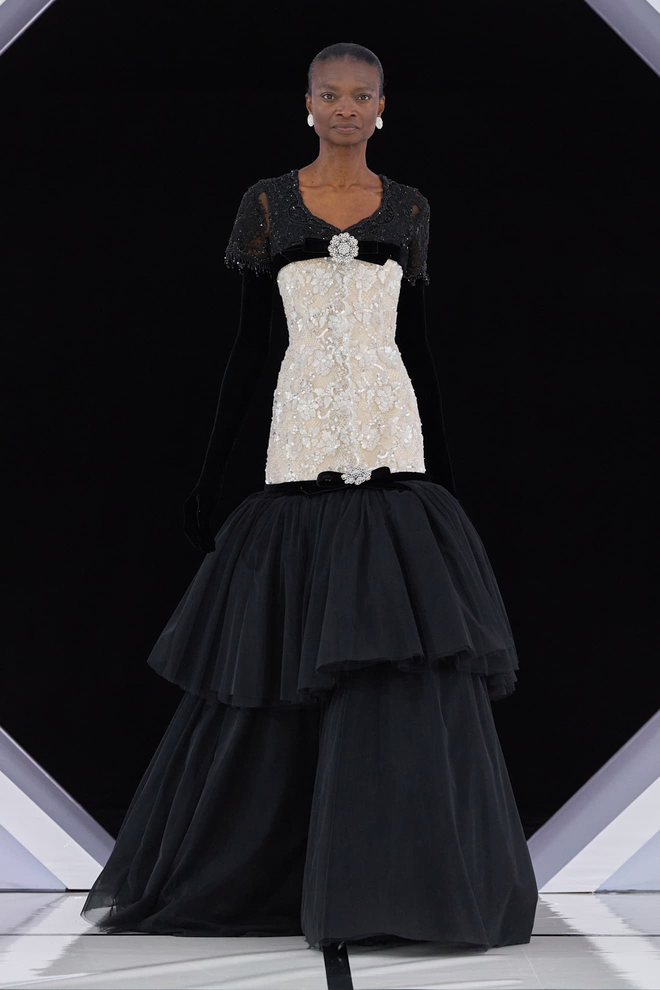 Показ Richard Quinn осень-зима 2026 | Spotlight