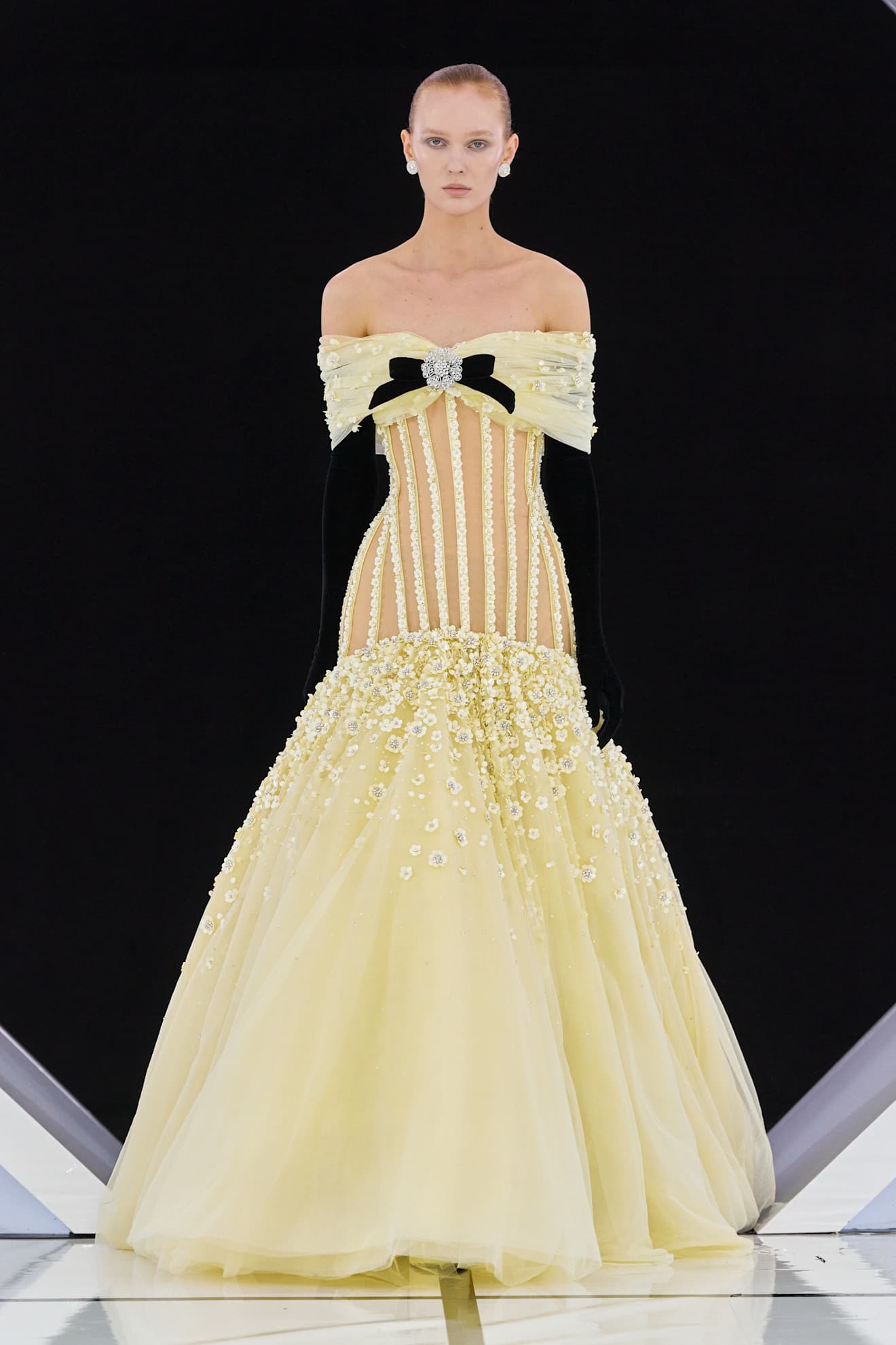 Показ Richard Quinn осень-зима 2026 | Spotlight