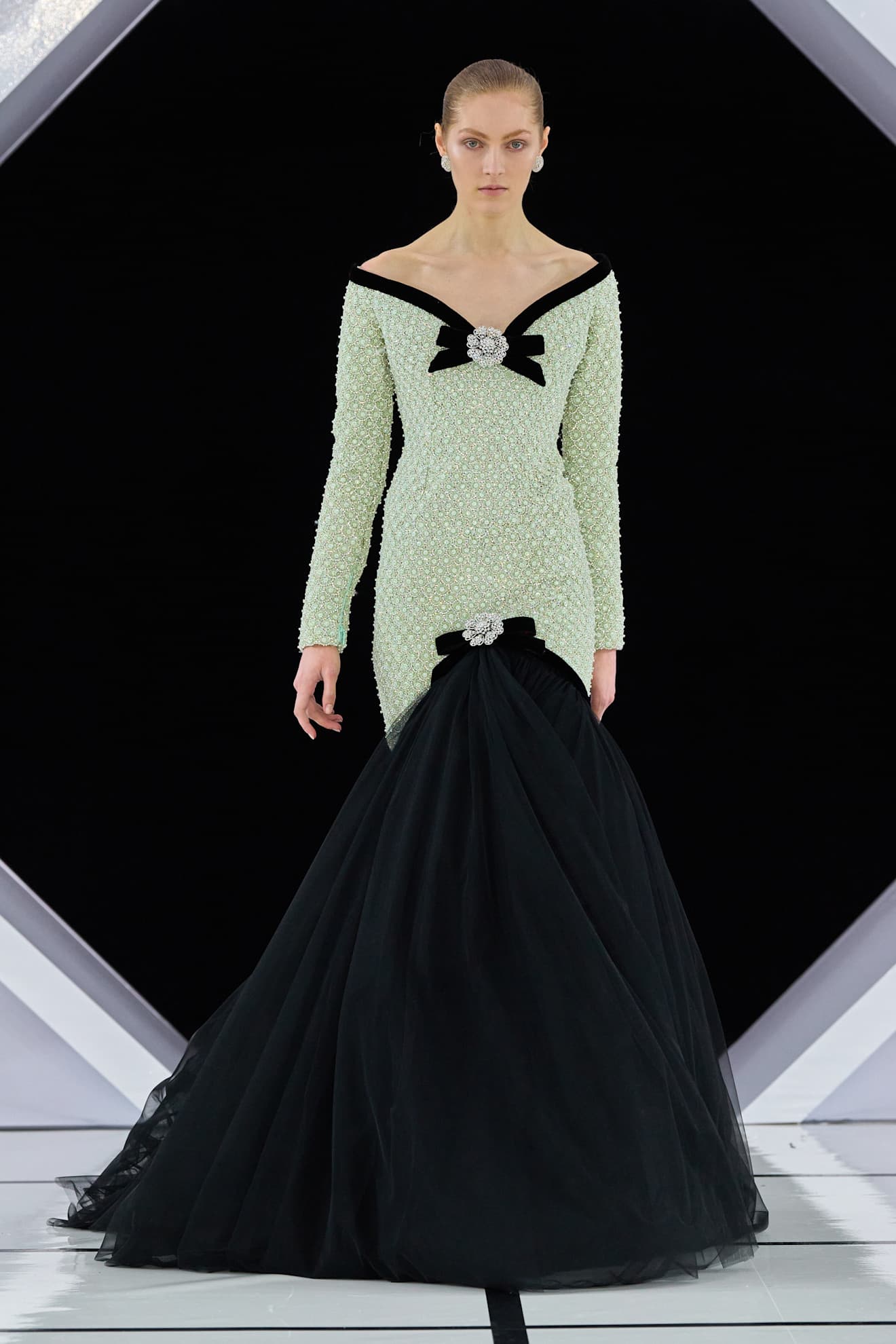 Показ Richard Quinn осень-зима 2026 | Spotlight