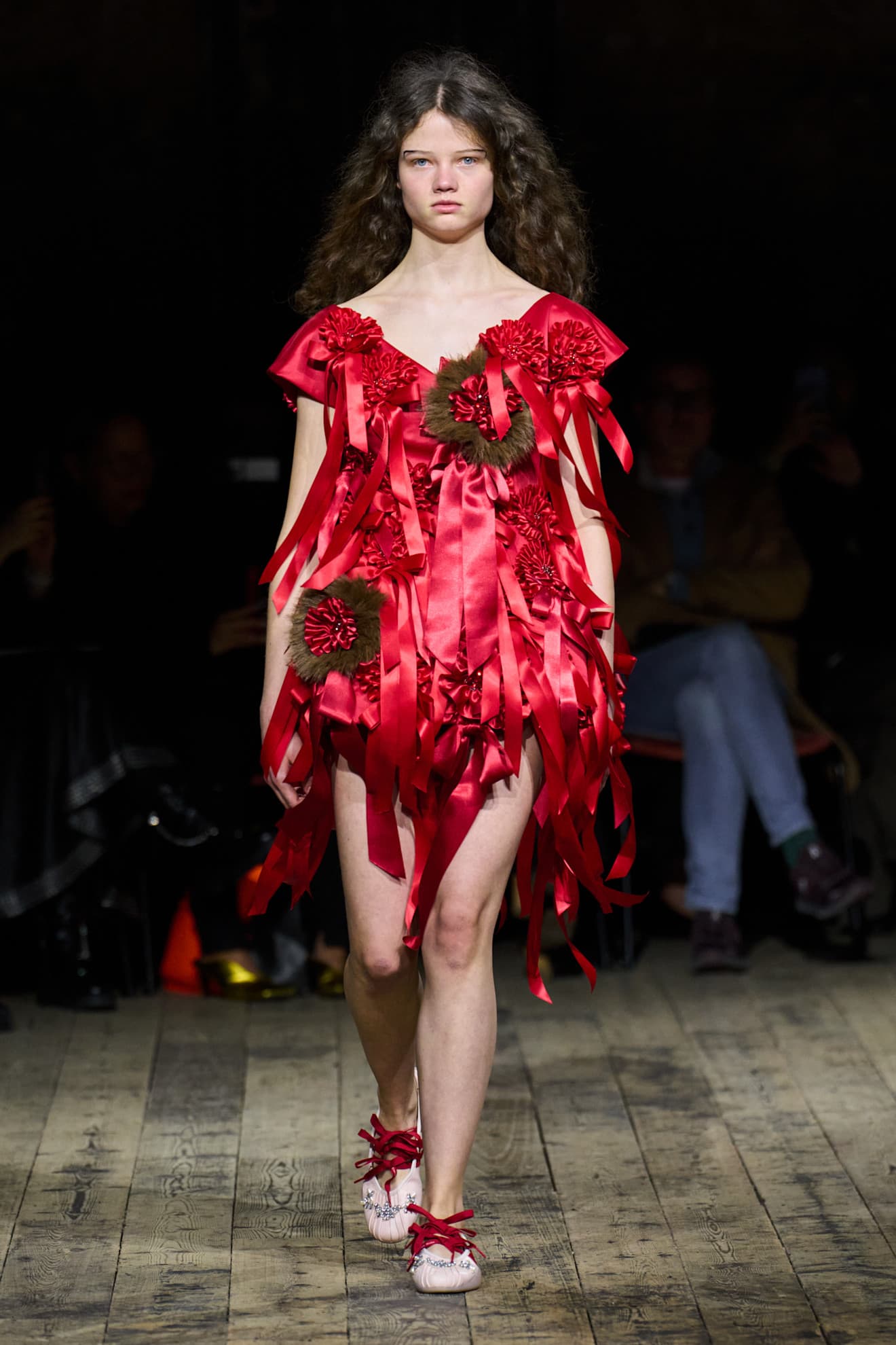 Показ Simone Rocha осень-зима 2026 | Spotlight