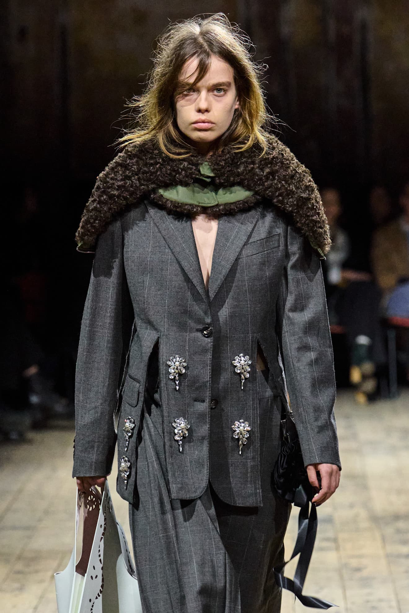 Показ Simone Rocha осень-зима 2026 | Spotlight