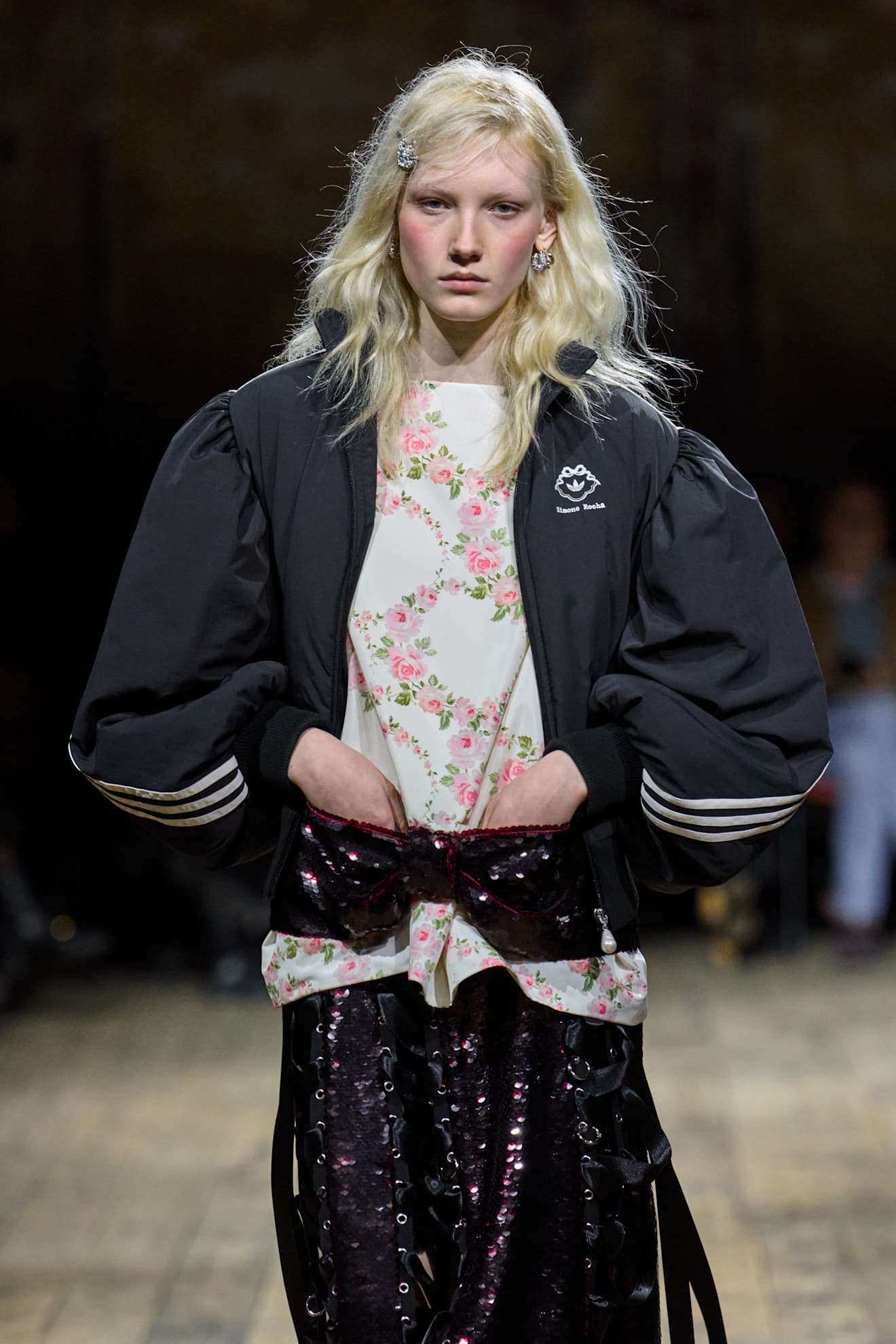 Показ Simone Rocha осень-зима 2026 | Spotlight