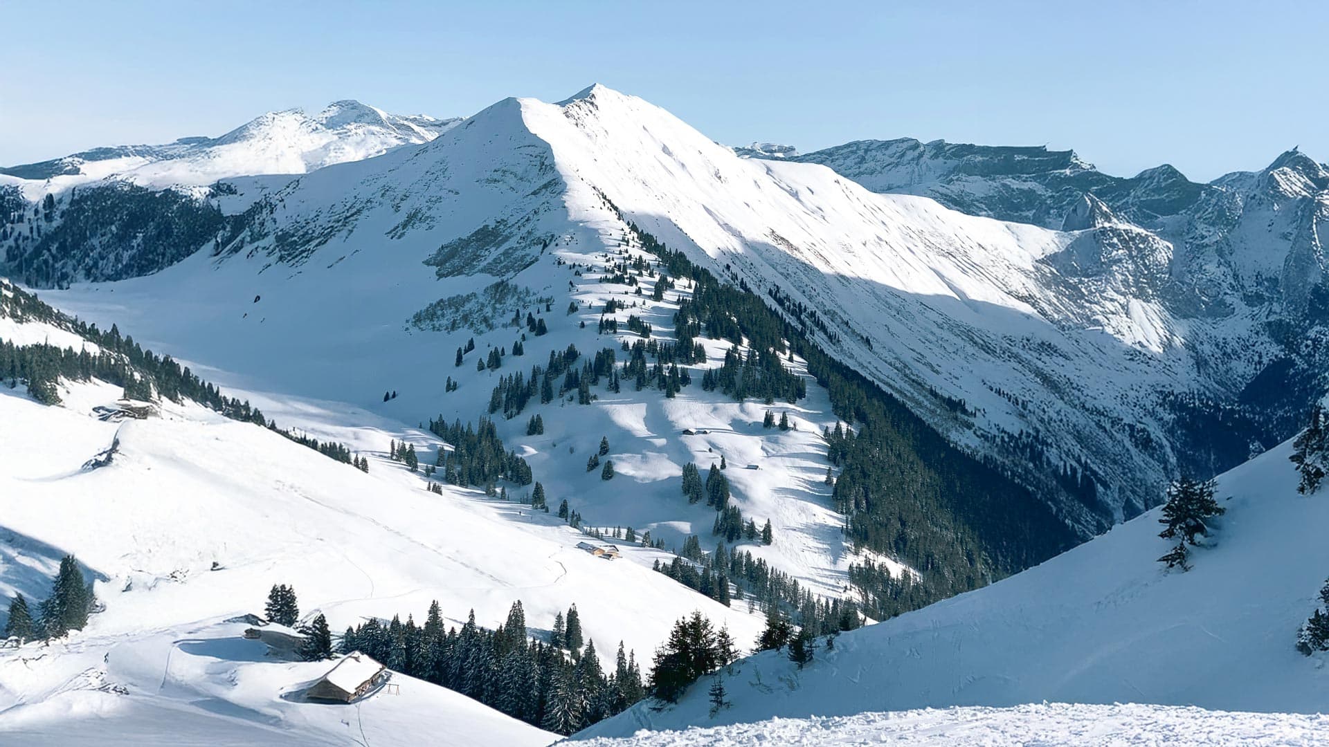 Гштаад, Швейцария | Unsplash