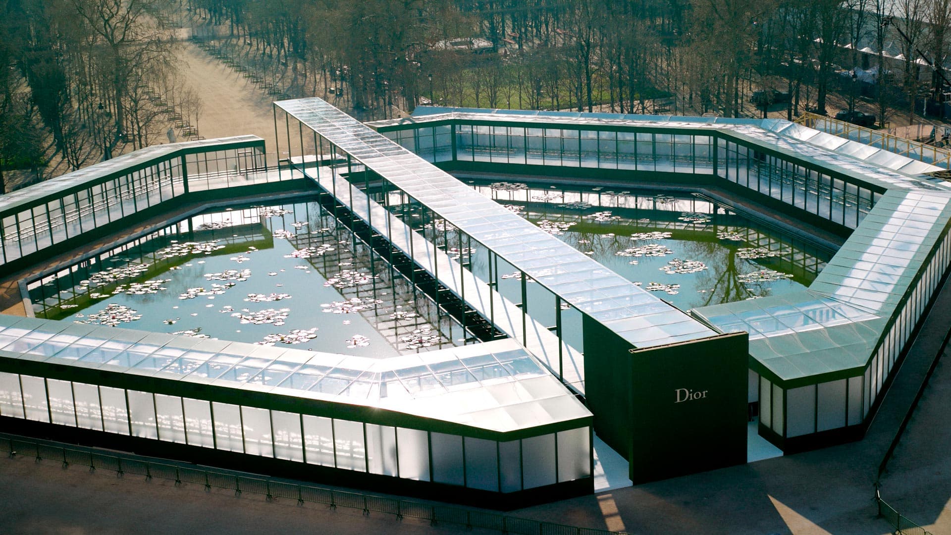 Архив пресс-службы Dior 