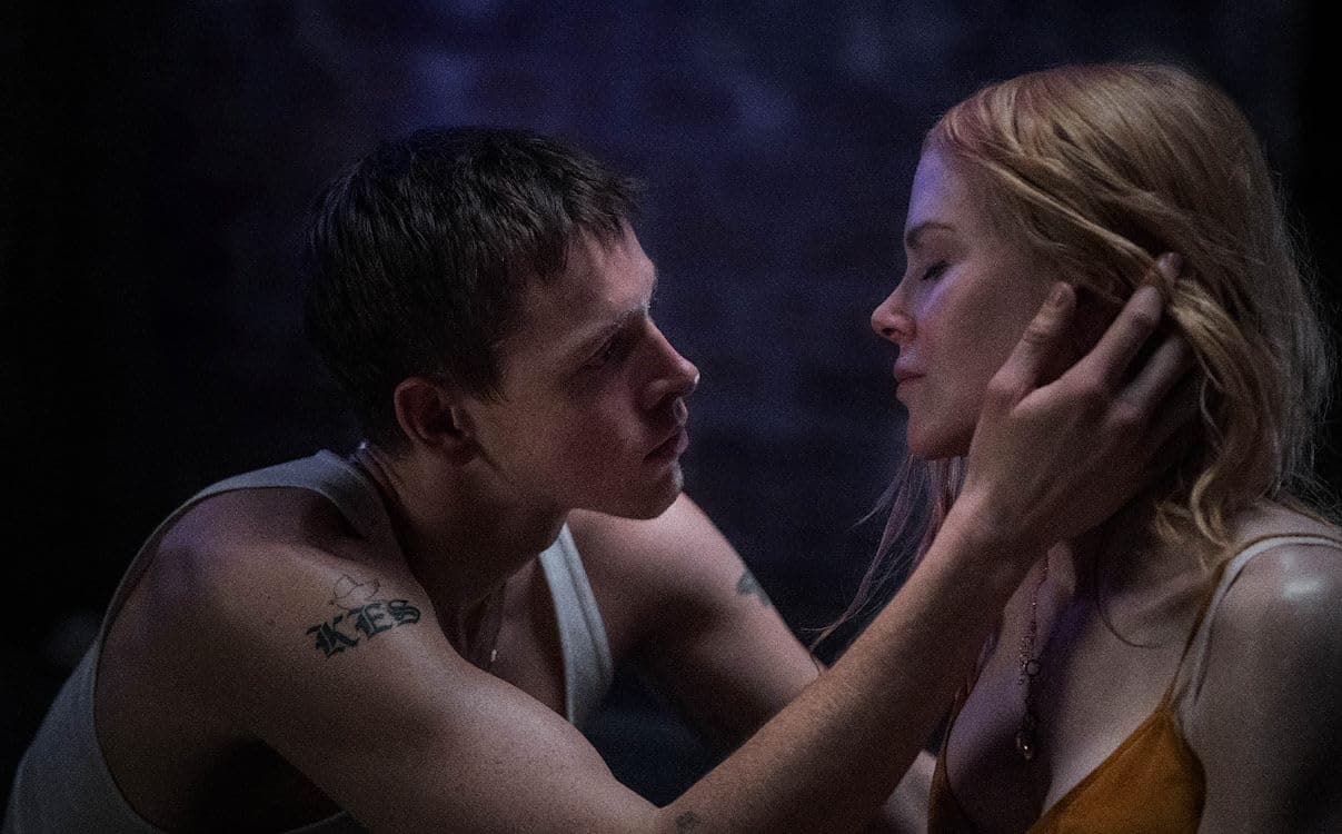 Как костюмы в Babygirl раскрывают историю власти и страсти