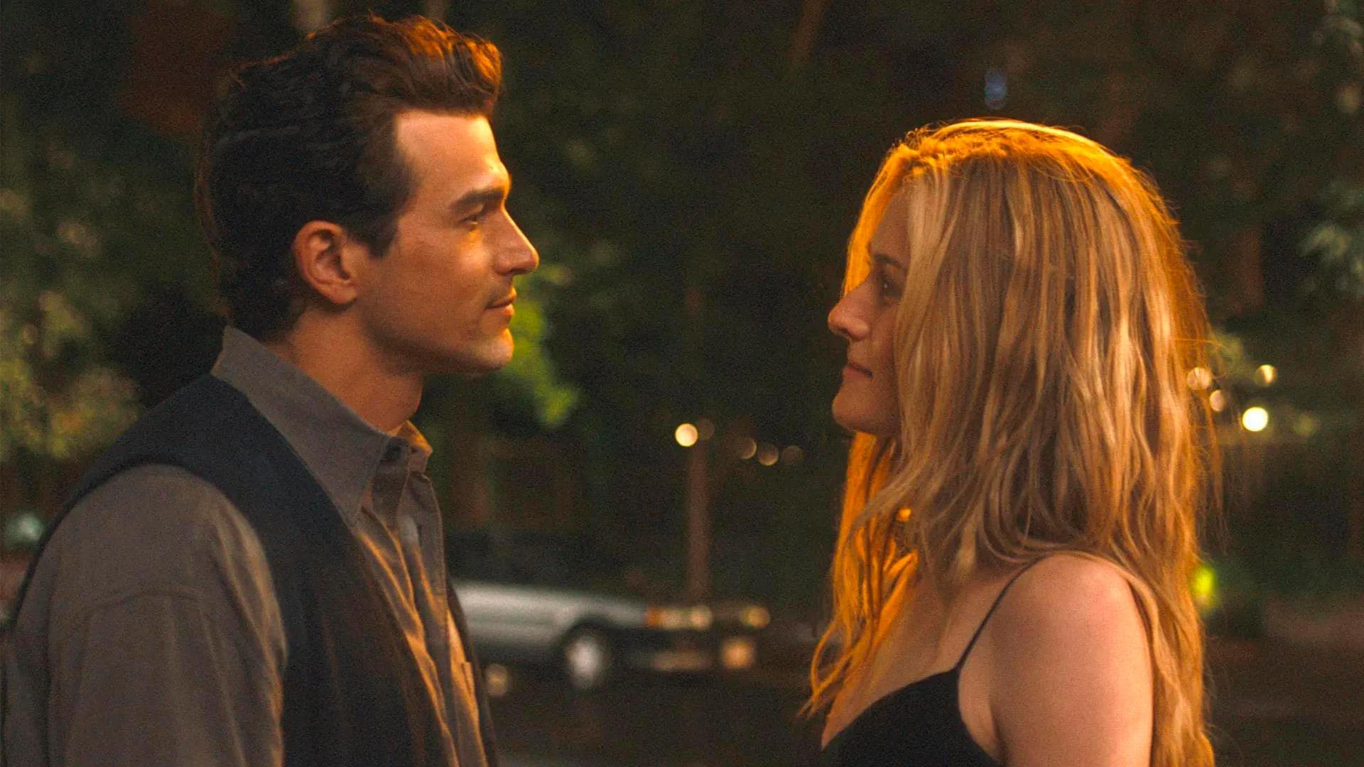 Кадр из сериала «Американская история любви» | IMDb