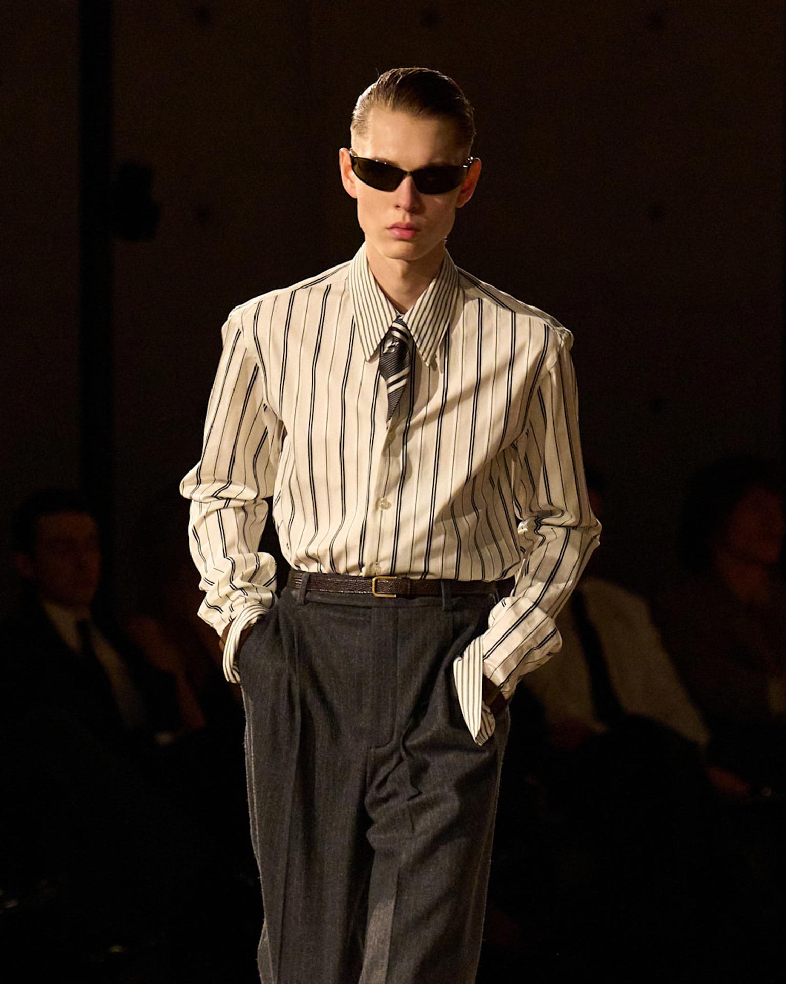 Показ Saint Laurent осень-зима 2026 | Spotlight