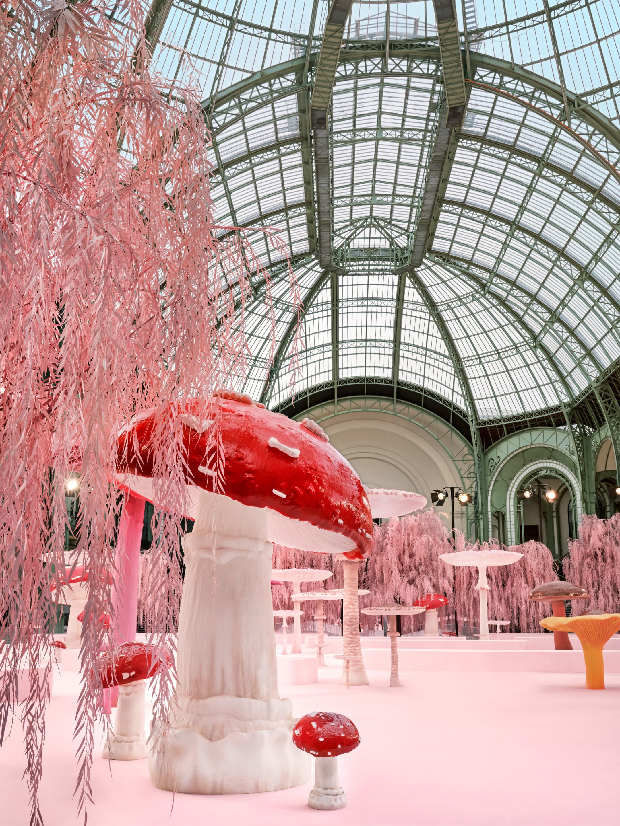 Сет-дизайн показа Chanel в Гран-Пале | Архив пресс-службы Chanel