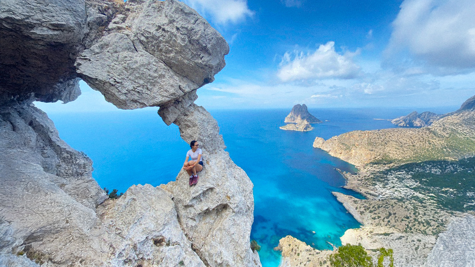 Шынтақтай терең порно Трусики жоқ әйелдердің суреттері