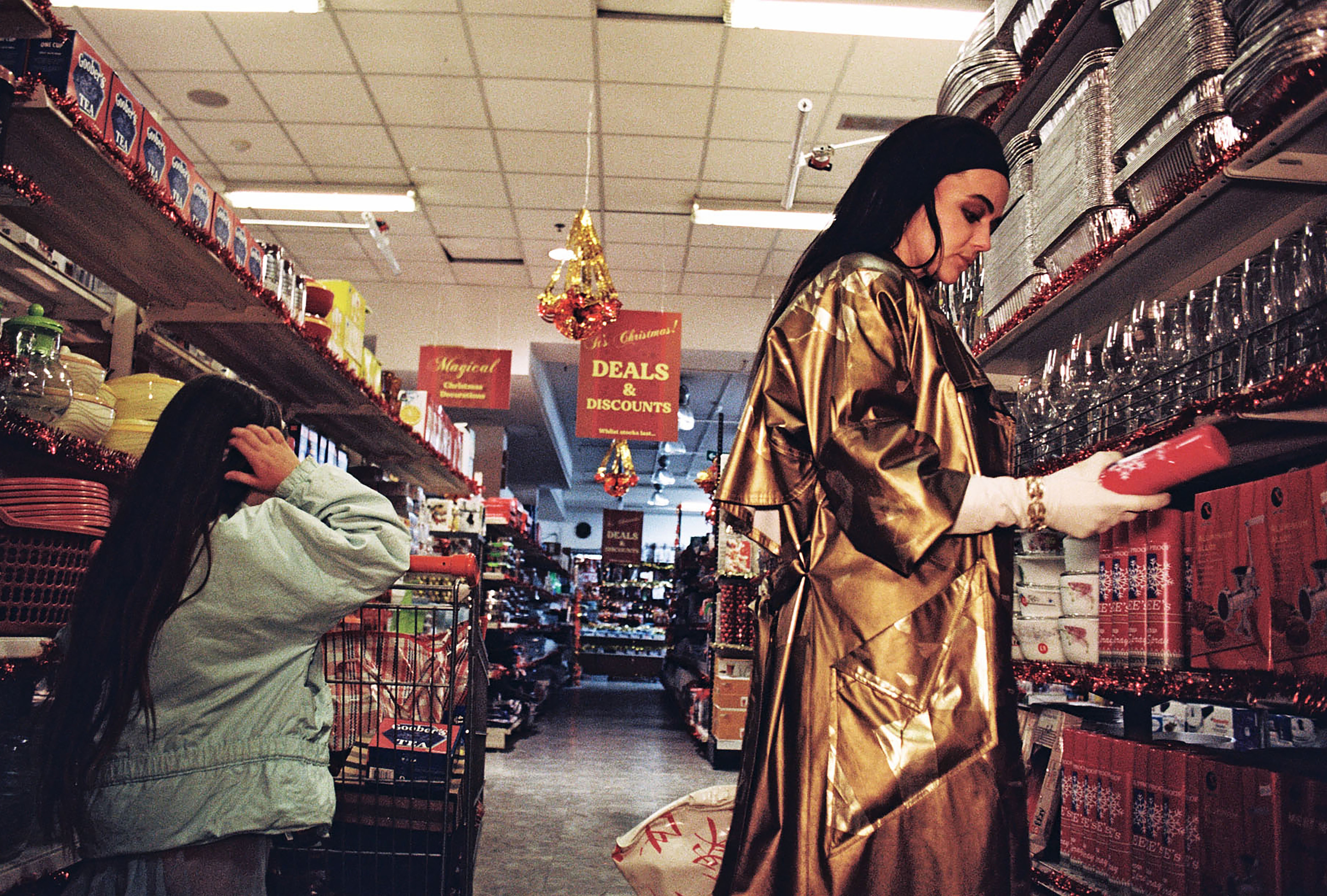 Желідегі порно видеоға түсіп қалды