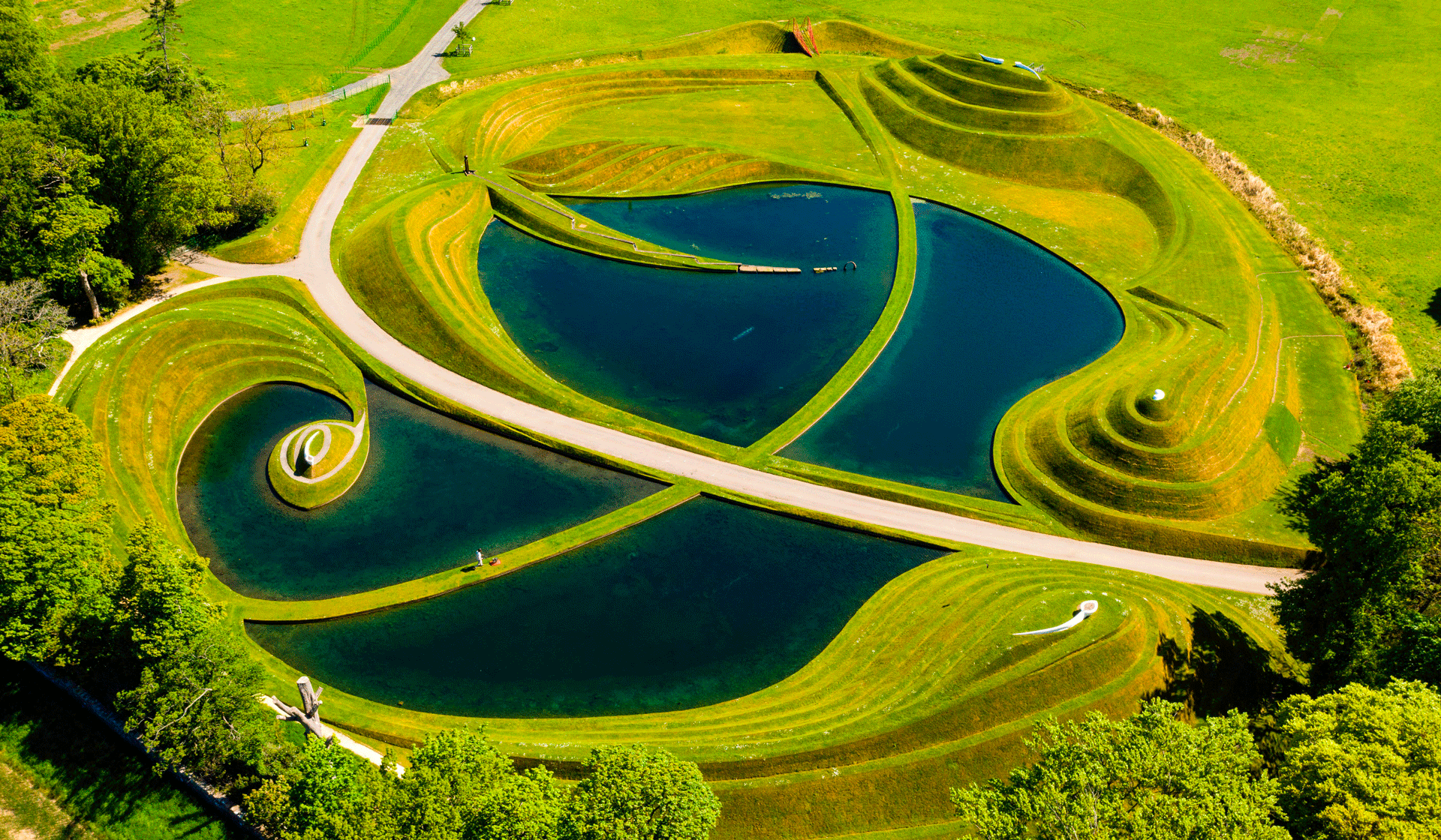 Сэр Эдмунд Лодер негізін қалаған «Леонардсли бақтары» | Alamy