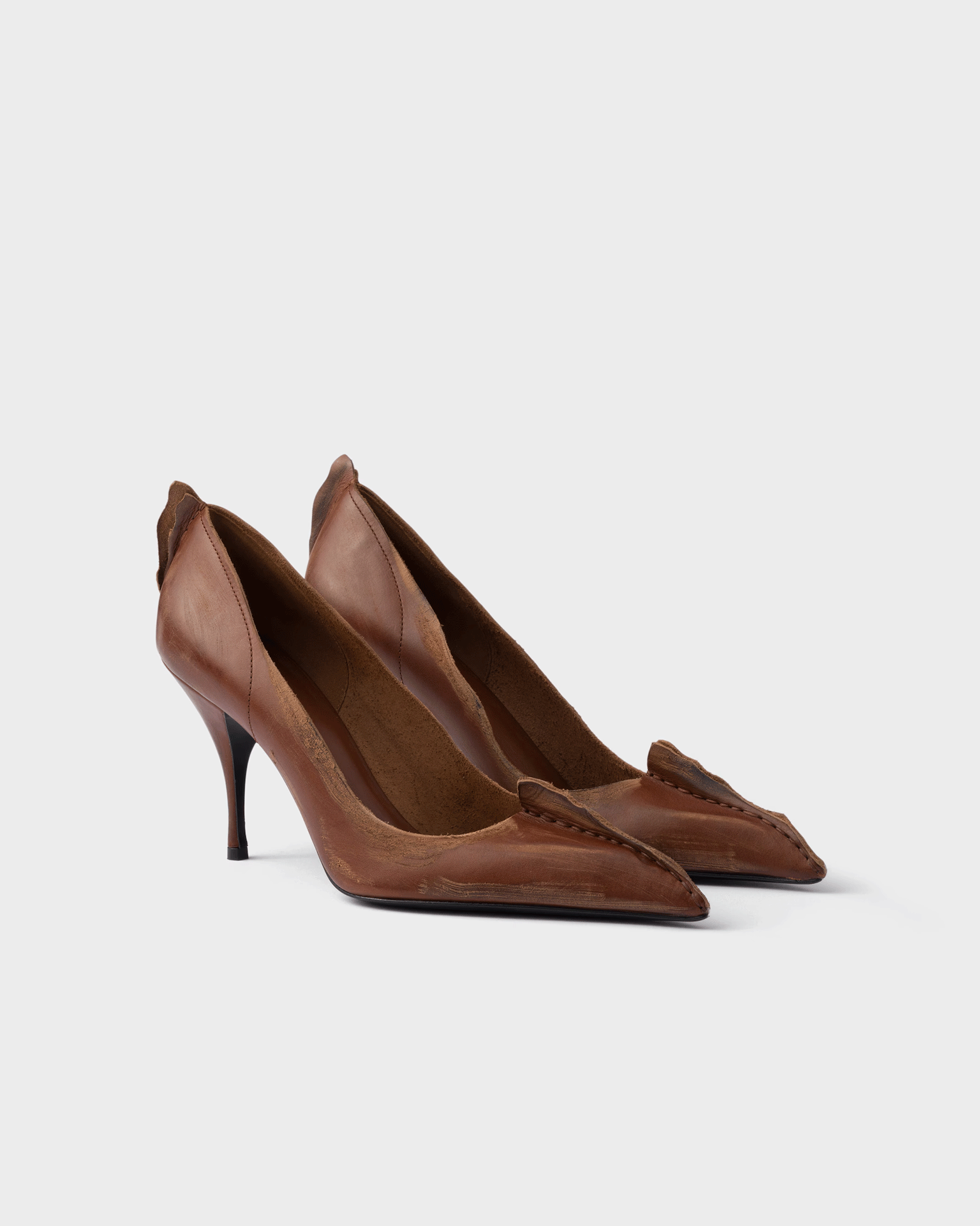 Prada Antiqued Leather биік өкшелі туфлилері | Prada ресми сайты